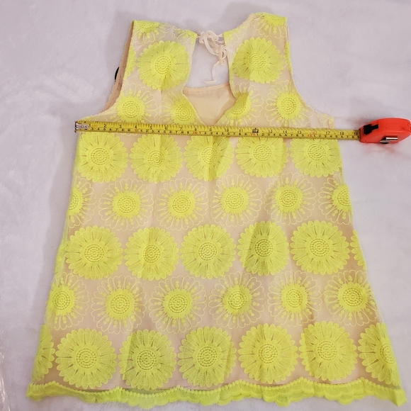 Embroidered Tank Top - Picture 2 of 3